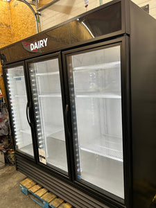 True GDM-72-HC-TSL01 3 door glass commercial Refrigerator Merchandiser, 2019