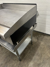 Load image into Gallery viewer, Star MFG 636TF 36” Gas Griddle W/ Thermostat Controls 1” Steel Plate Refurbished