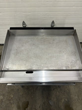 Load image into Gallery viewer, Star MFG 636TF 36” Gas Griddle W/ Thermostat Controls 1” Steel Plate Refurbished