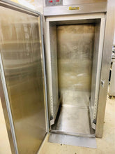 Load image into Gallery viewer, Traulsen 1 Door Roll In Rack Pizza Dough Proofer Warmer RPP132L-FHS