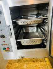 Load image into Gallery viewer, Accutemp S6083D1003020 Steam &amp; Hold Boilerless Electric Convection Steamer Works Great!