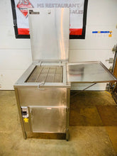 Load image into Gallery viewer, Baxter SP155-M2424 Nat Gas 1ph Donut Fryer