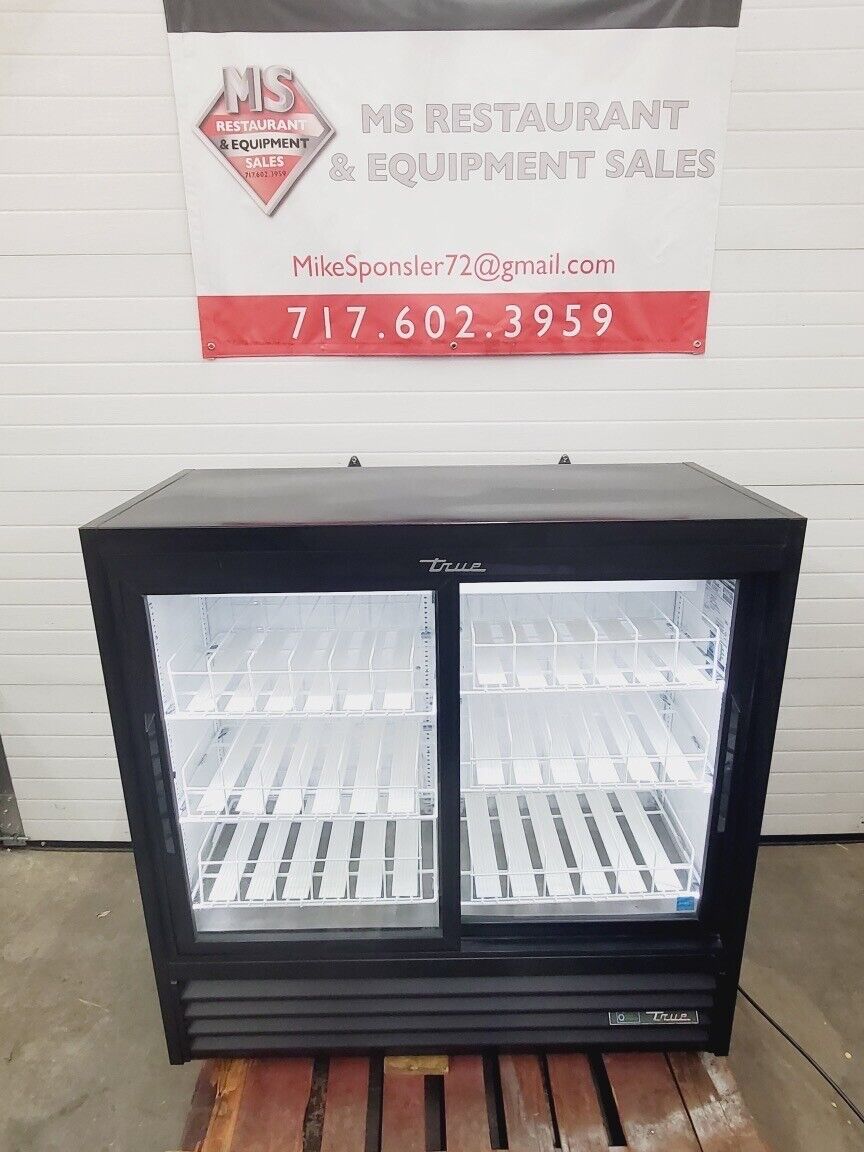 True 2019 GDM-41SL-48-HC-LD 46” 2 Door Ref. Merchandiser Tested and Working!