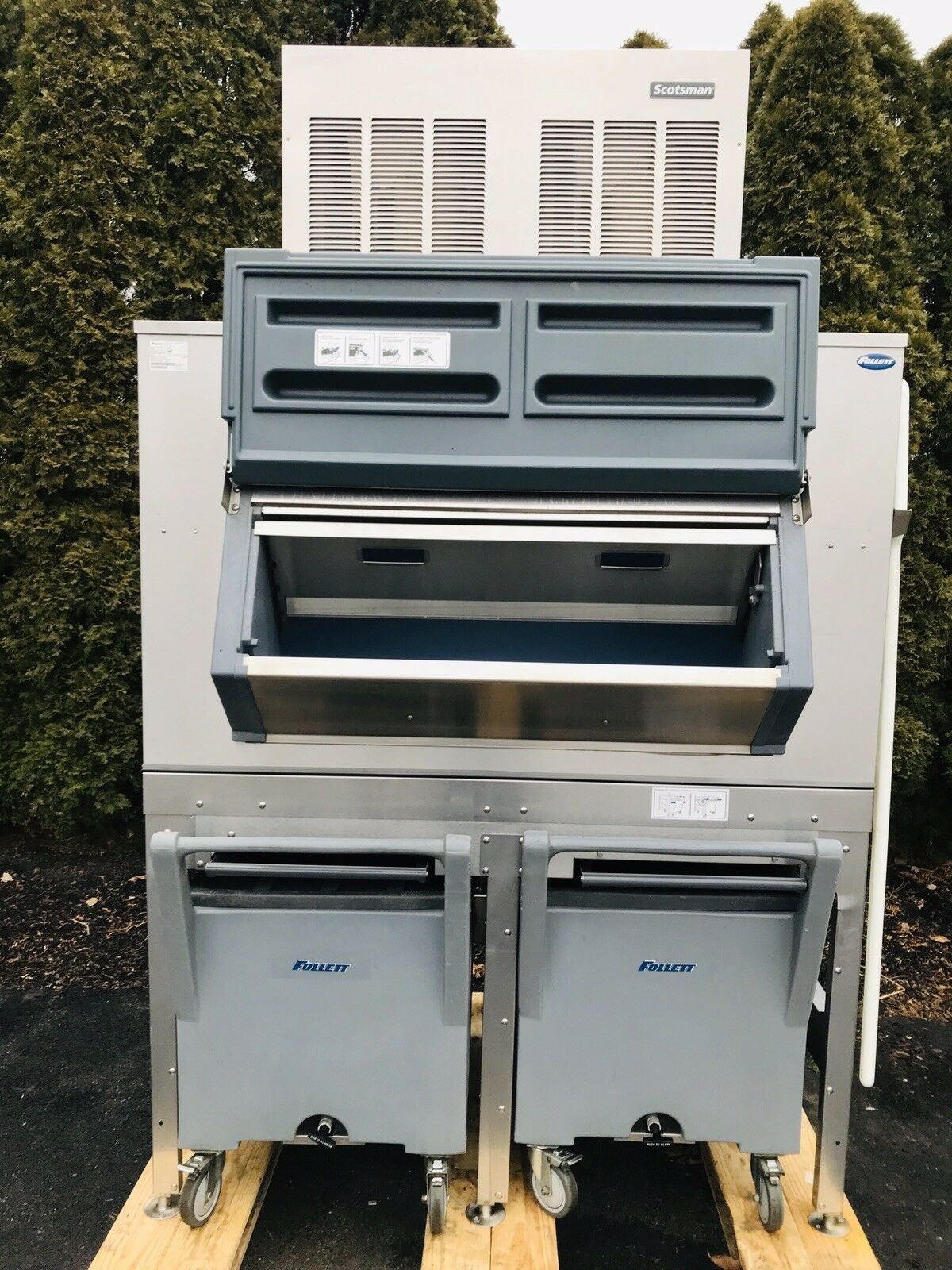 Upright ice storage bins (FS)