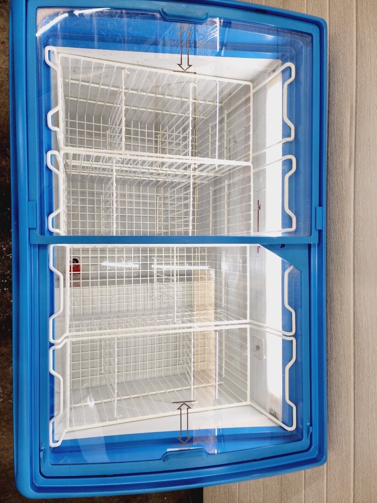 AHT RIO S 100 Sliding Glass Top 2 Door Ice Cream Freezer Merchandiser